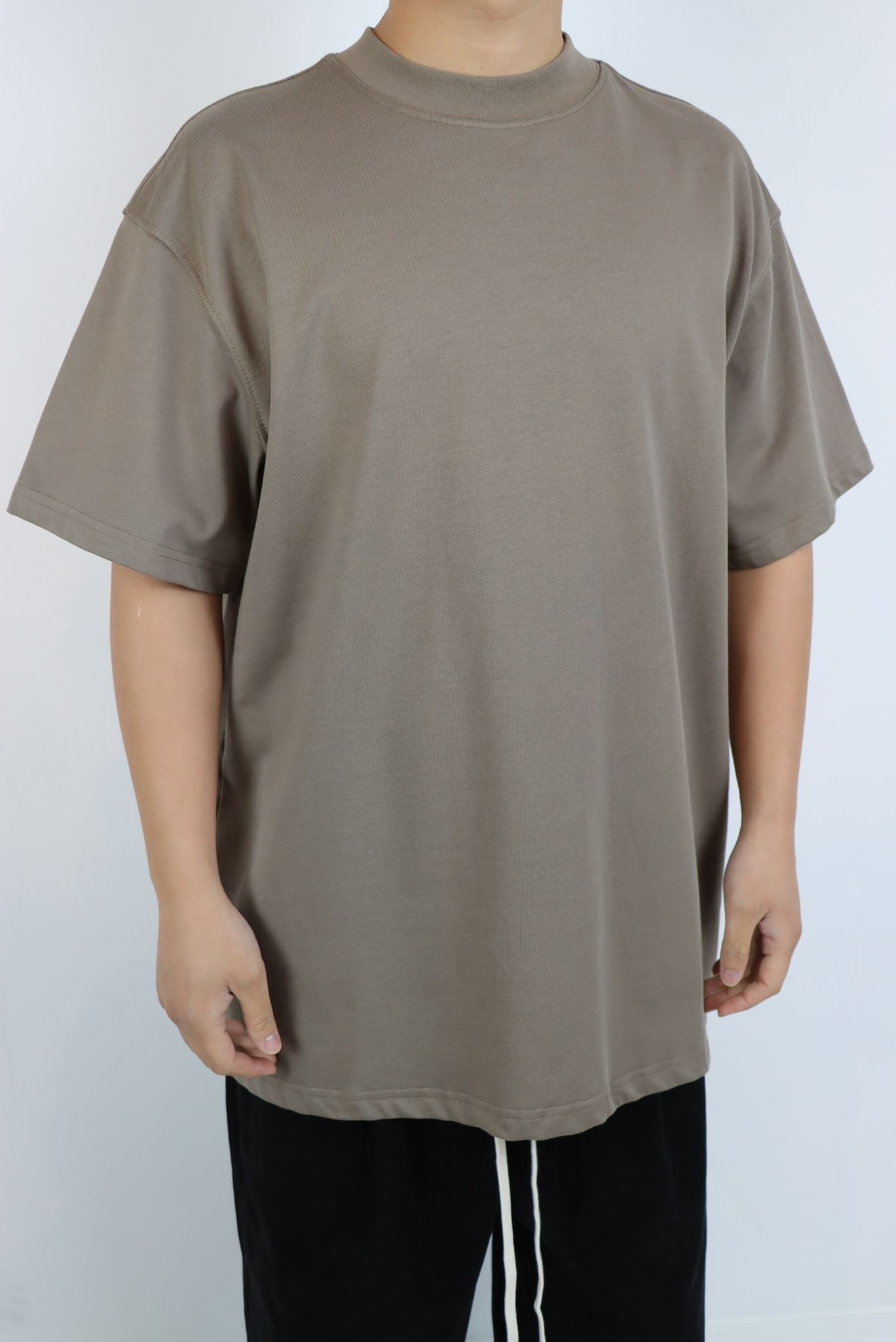T-SHIRT OVER